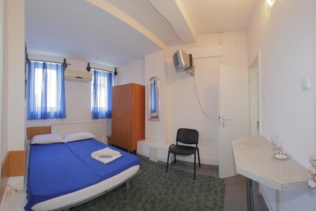 Pensiunea Bianco Nero Temešvár Exteriér fotografie