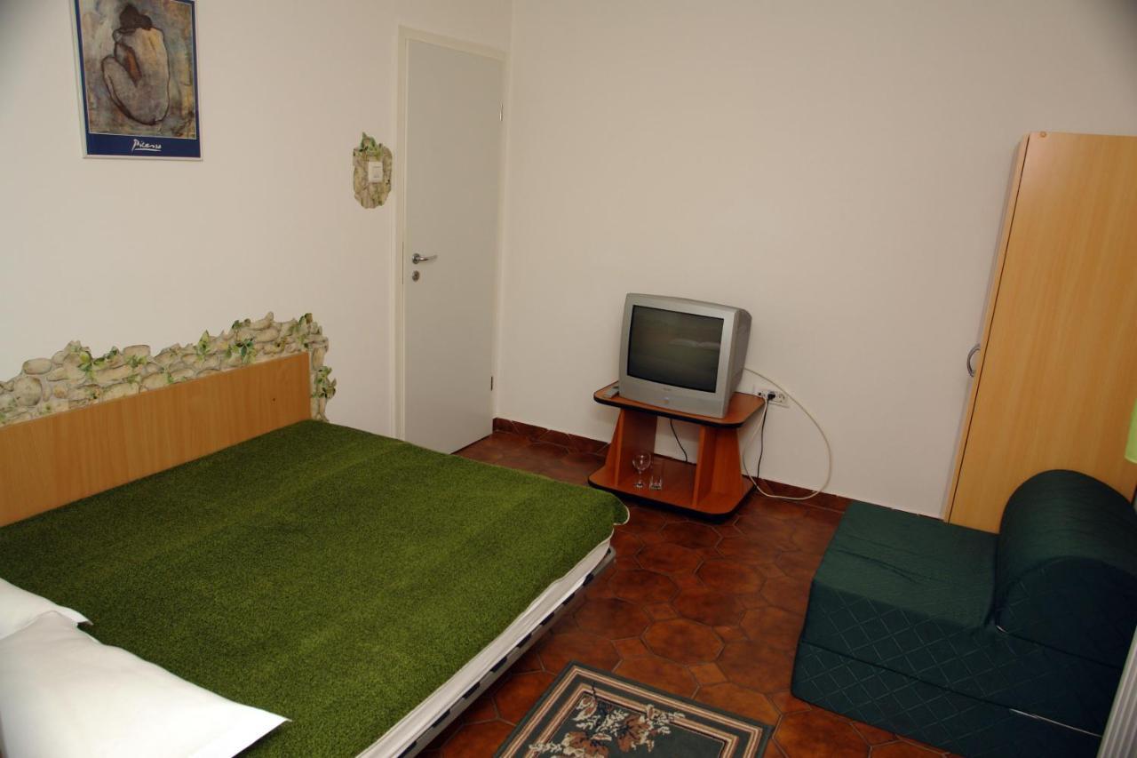Pensiunea Bianco Nero Temešvár Exteriér fotografie